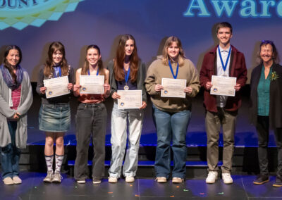 Students with their Seal of Biliteracy Awards