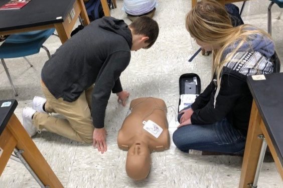 Northern Humboldt High School Students Learn CPR