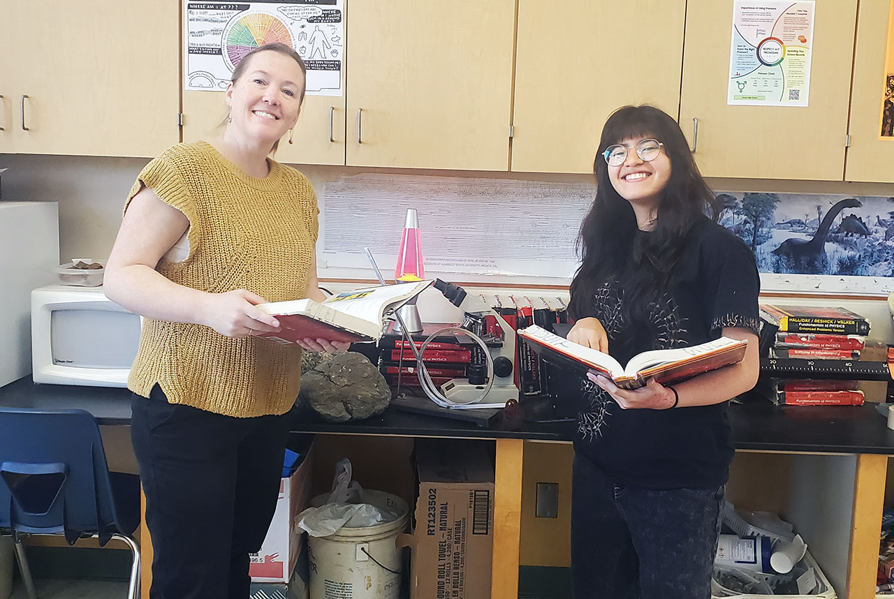Katrin Arafat of Six Rivers Charter High School, right, created the winnning Science Fair logo.